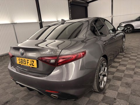 Alfa Romeo Giulia 2.0T Veloce Auto Euro 6 (s/s) 4dr 55