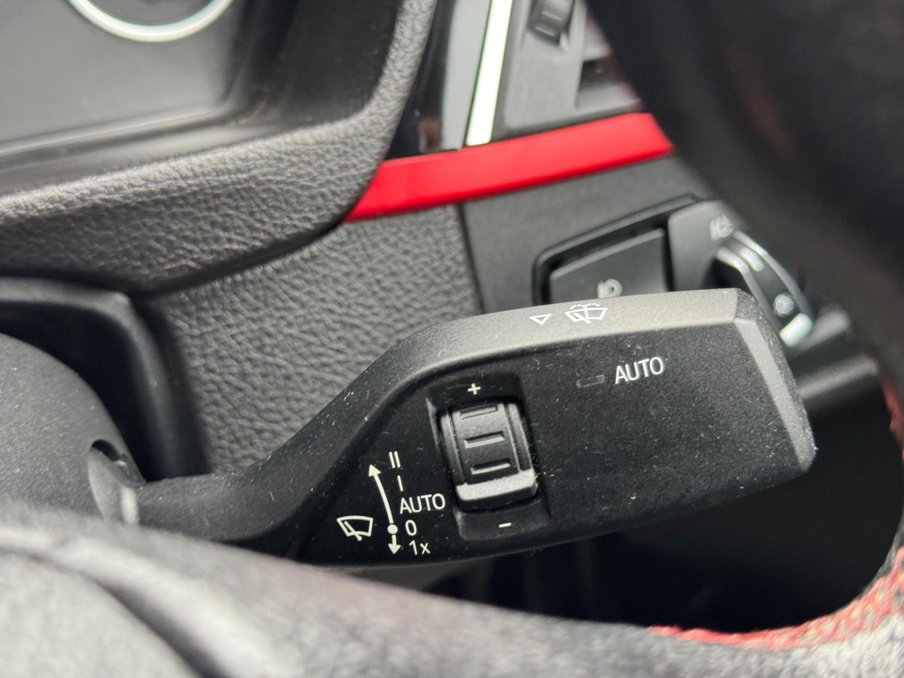 2018 BMW 3 Series — image 27