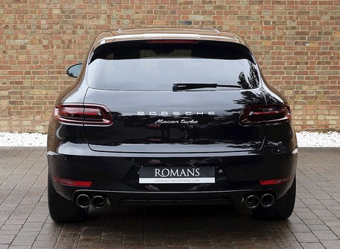 Porsche Macan Turbo Performance Package 13