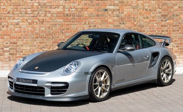 Porsche 911 (997) GT2 RS 6