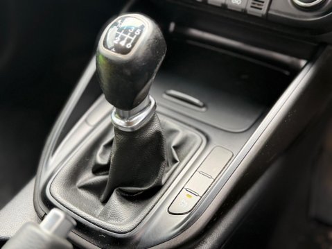 Kia Carens 1.7 CRDi SR7 Euro 6 (s/s) 5dr 8