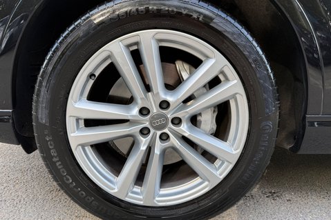 Audi Q7 TDI QUATTRO S LINE - ONE OWNER - PAN ROOF  65