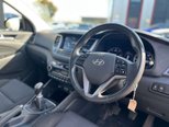 Hyundai TUCSON 2.0 CRDi SE Nav SUV 5dr Diesel Manual 4WD Euro 6 (136 ps) 23