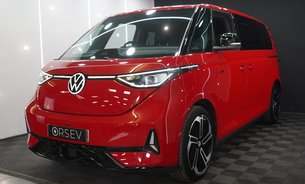 Volkswagen Id.Buzz GTX Heat Pump Front Massage Captains Seats 6 Seater Pano Roof  1 Owner VATQ 8