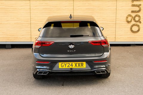 Volkswagen Golf R-LINE TSI 6