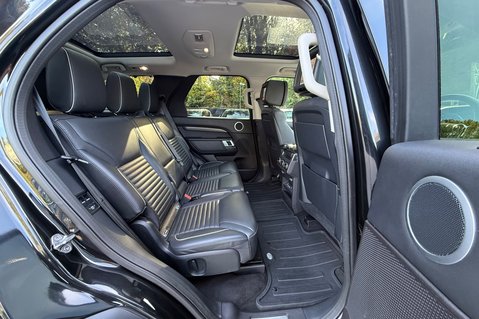 Land Rover Discovery TD6 HSE LUXURY 32