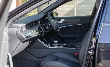 Audi RS6 Avant Vorsprung 16