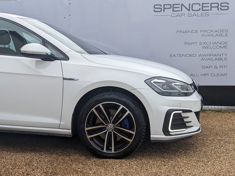 Volkswagen Golf GTE DSG 11