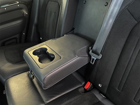 Land Rover Defender V8 74