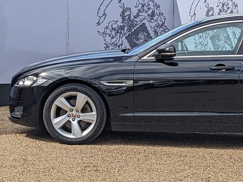 Jaguar XF PORTFOLIO 5