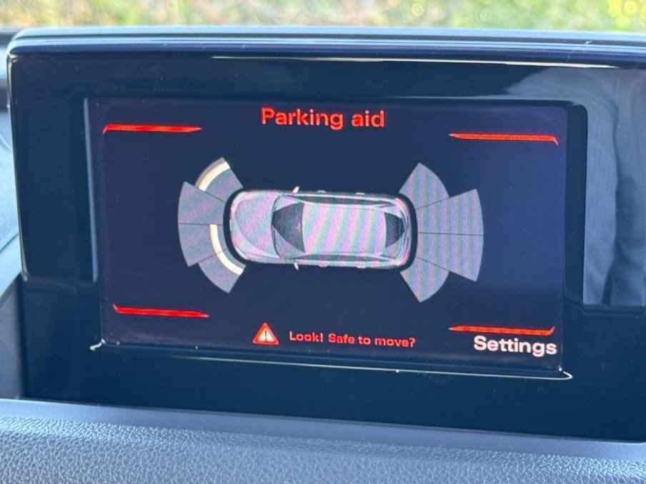 2016 Audi Q3 — image 14