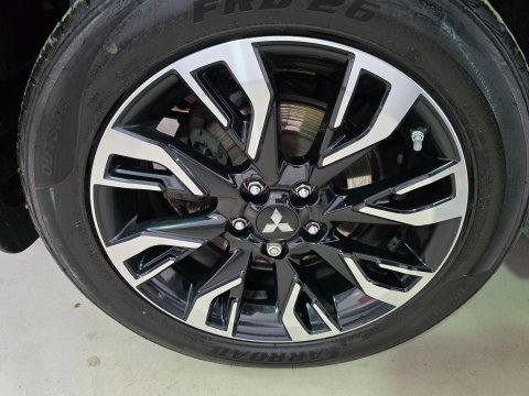 Mitsubishi Outlander 2.0h 12kWh 4h CVT 4WD Euro 6 (s/s) 5dr 49