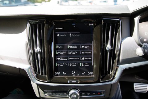 Volvo S90 RECHARGE T8 R-DESIGN AWD 25