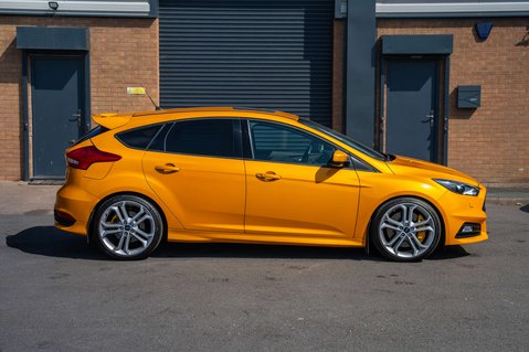 Ford Focus 2.0 Focus ST-3 T 5dr 8