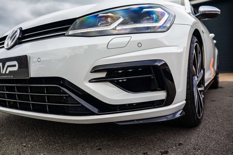 Volkswagen Golf 2.0 Golf R TSi Semi-Auto 4WD 5dr 35
