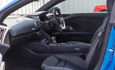 Audi R8 V10 Plus 14