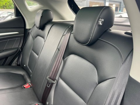 MG ZS 44.5kWh Exclusive Auto 5dr 30