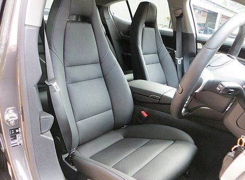 Porsche Panamera Diesel 8