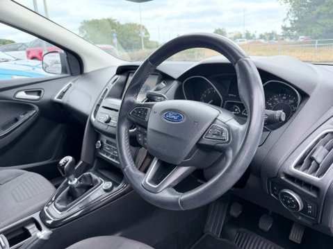 Ford Focus 1.0 TITANIUM [SAT NAV] 10