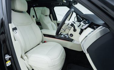 Land Rover Range Rover D350 HSE 11