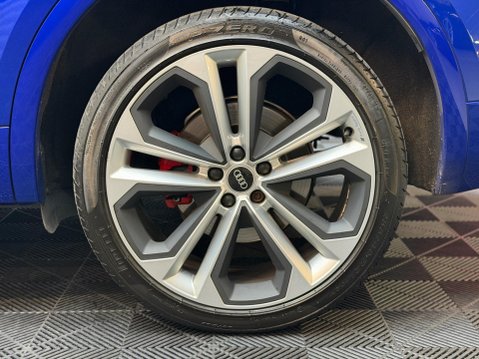 Audi Q5 2.0 TDI 40 Edition 1 S Tronic quattro Euro 6 (s/s) 5dr 31
