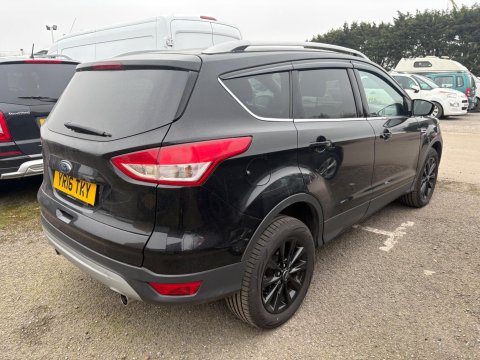 Ford Kuga TITANIUM TDCI 6