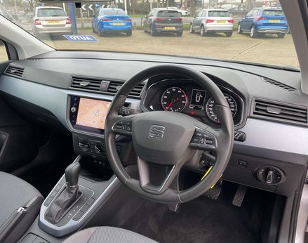 SEAT Arona 1.0 Arona SE Technology TSi Semi-Auto 5dr 17