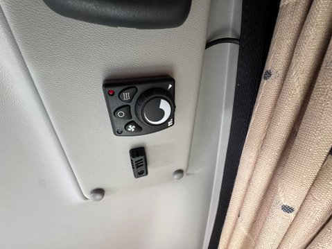 Autosleeper Dorset ES MODEL BIG SPEC 3.0 LITRE 18