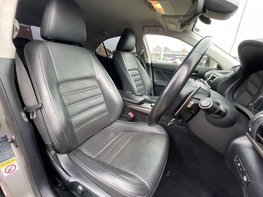 Lexus Is 2.5 IS 300h Advance CVT 4dr 62