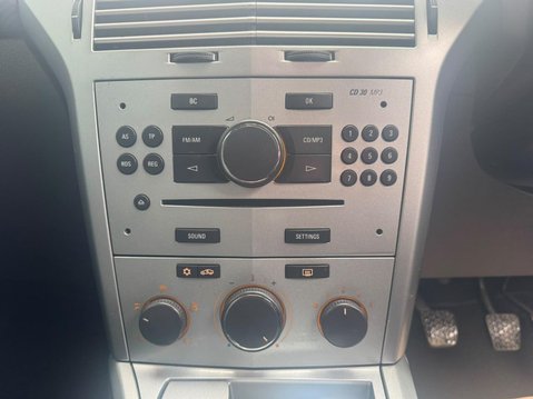 Vauxhall Astra 1.4i 16v SXi 5dr 9