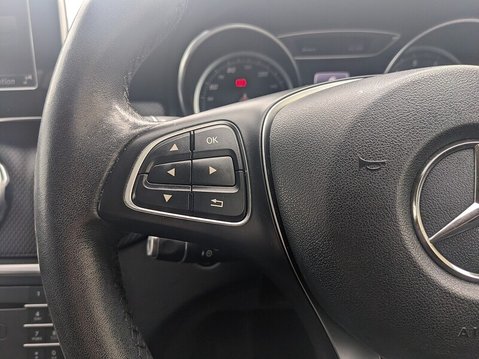 Mercedes-Benz GLA GLA200 SE 21
