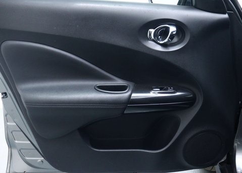 Nissan Juke 1.6 Tekna SUV 5dr Petrol XTRON Euro 6 (117 ps) 39