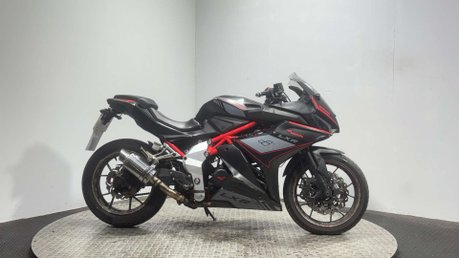 Lexmoto LXR 2020 21K RUNNING PROJECT SPORTS BIKE 125CC LEARNER 1