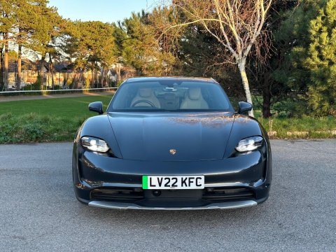 Porsche Taycan Performance Plus 93.4kWh 4 Cross Turismo Auto 4WD 5dr (11kW Charger) 10