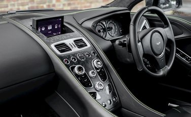 Aston Martin Vanquish S 15