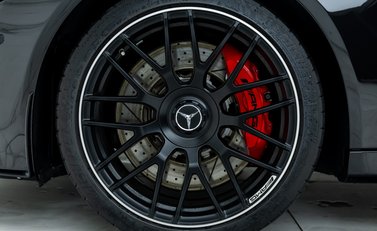 Mercedes-Benz C63 AMG S Coupe 24