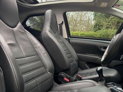 Toyota Aygo 1.0 VVT-i x-clusiv Euro 6 5dr 11