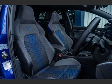Volkswagen Golf 2.0 Golf R TSi 4Motion Semi-Auto 4WD 5dr 10