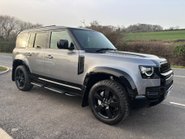 Land Rover Defender 110 D300 Hard Top HSE with Rear Seat Conversion - Black Pack 5