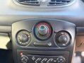 Renault Clio 1.2 16v Extreme 3dr 29