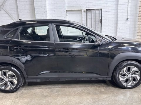 Hyundai KONA GDI SE CONNECT 4