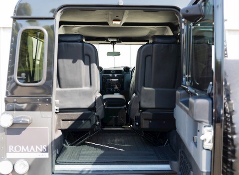 Land Rover Defender 90 Autobiography Edition 14