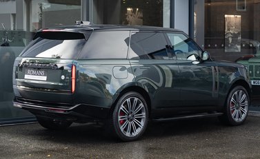 Land Rover Range Rover P530 SV 4