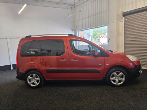 Peugeot Partner TEPEE OUTDOOR HDI 5
