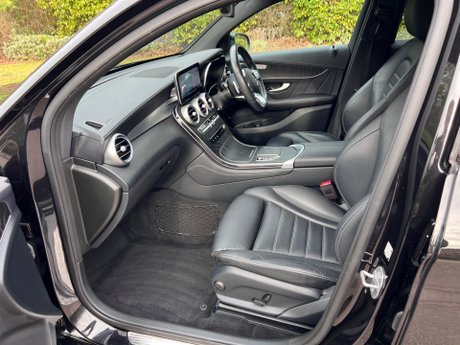 Mercedes-Benz GLC 2.0 GLC300d AMG Line (Premium) Coupe G-Tronic+ 4MATIC Euro 6 (s/s) 5dr 30