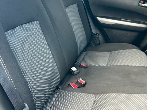Suzuki Vitara SZ-T BOOSTERJET MHEV 39