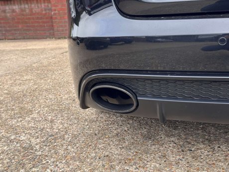 Audi RS4 4.2 RS 4 FSI Quattro Auto 4WD 5dr 54