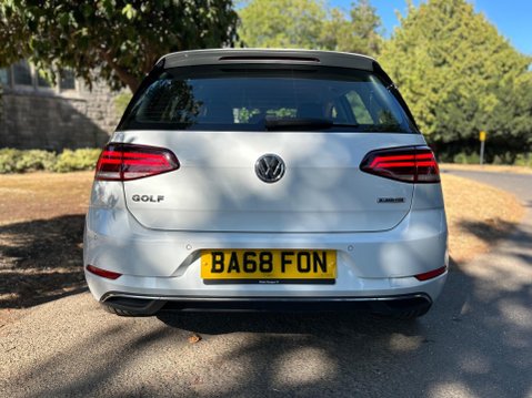 Volkswagen Golf SE NAVIGATION TSI EVO DSG 19