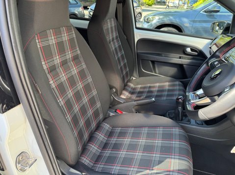 Volkswagen Up GTI 14
