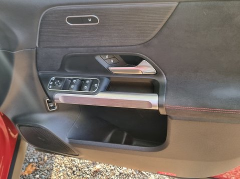 Mercedes-Benz EQB EQB 350 4MATIC AMG LINE PREMIUM 19